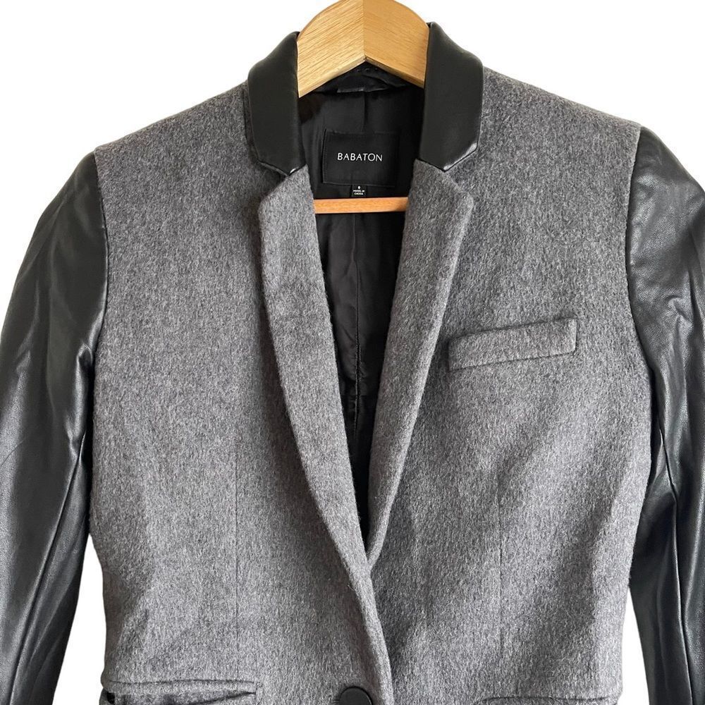 Babaton Charcoal Grey Wool Blazer with Black Faux Leather Sleeves Size 0 - Picture 3 of 8